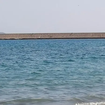 Kalamata Beach Apartment *